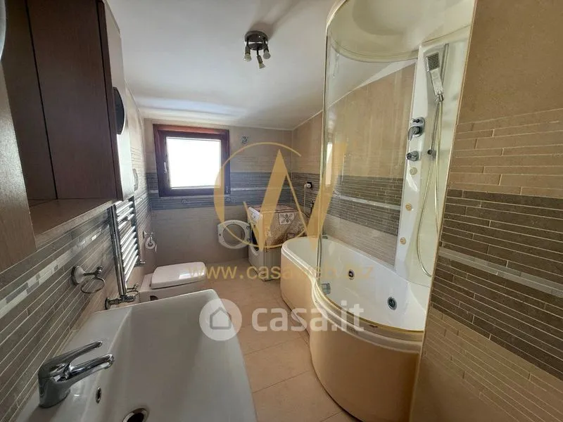 Salles de bain - Fully Furnished Flat in Caserta