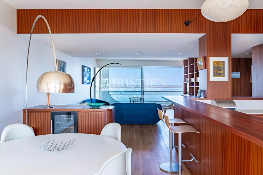 Köök - Luxury Apartment with Panoramic View in Prime Location
