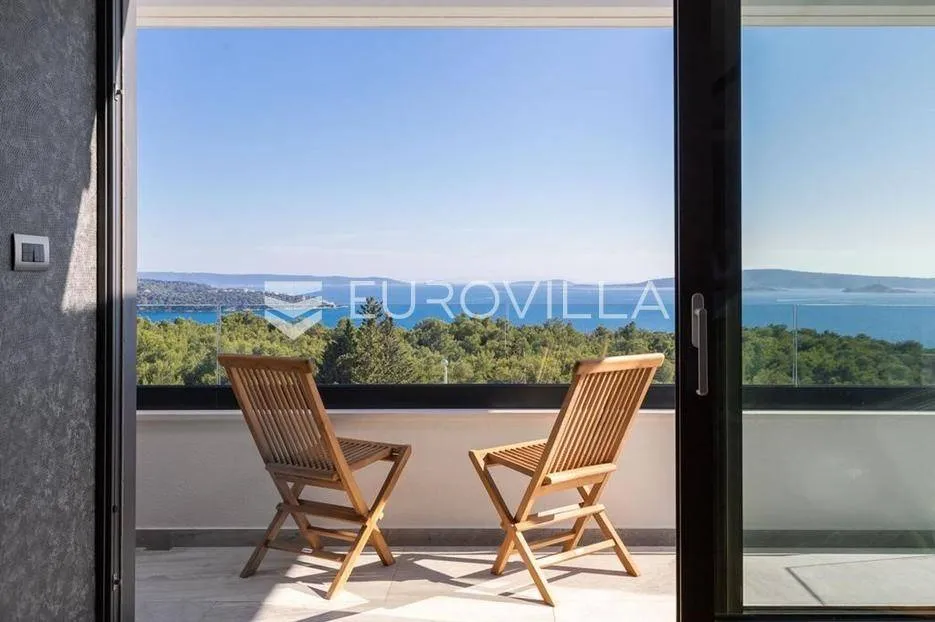 Balcon - Luxury Villa with Pool and Views in Seget, Trogir