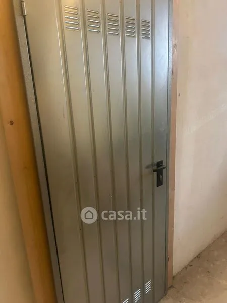 Esik - Retrofitted Apartment with Balcony in Vigevano