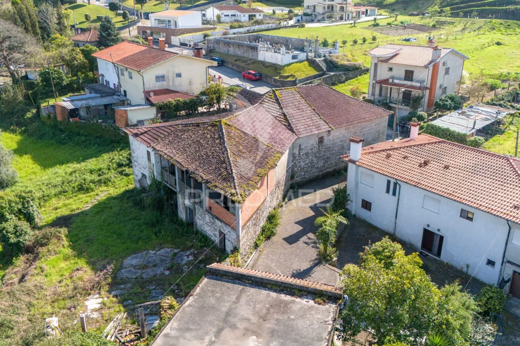 Õhuvaade - Rustic Quinta with 6 Hectares in Moure