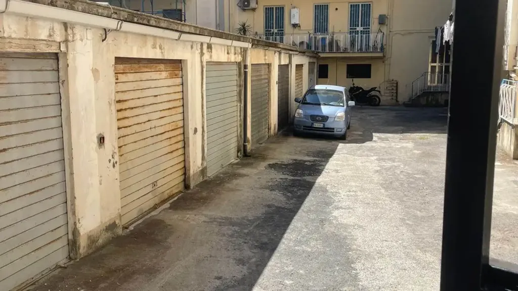 Välivaade - Compact Flat in Central Siracusa