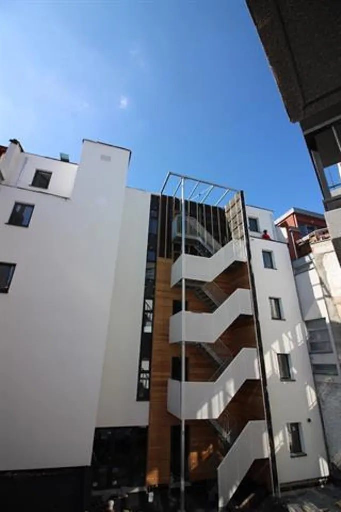 Garden - Furnished Apartment with Terrace in EU District