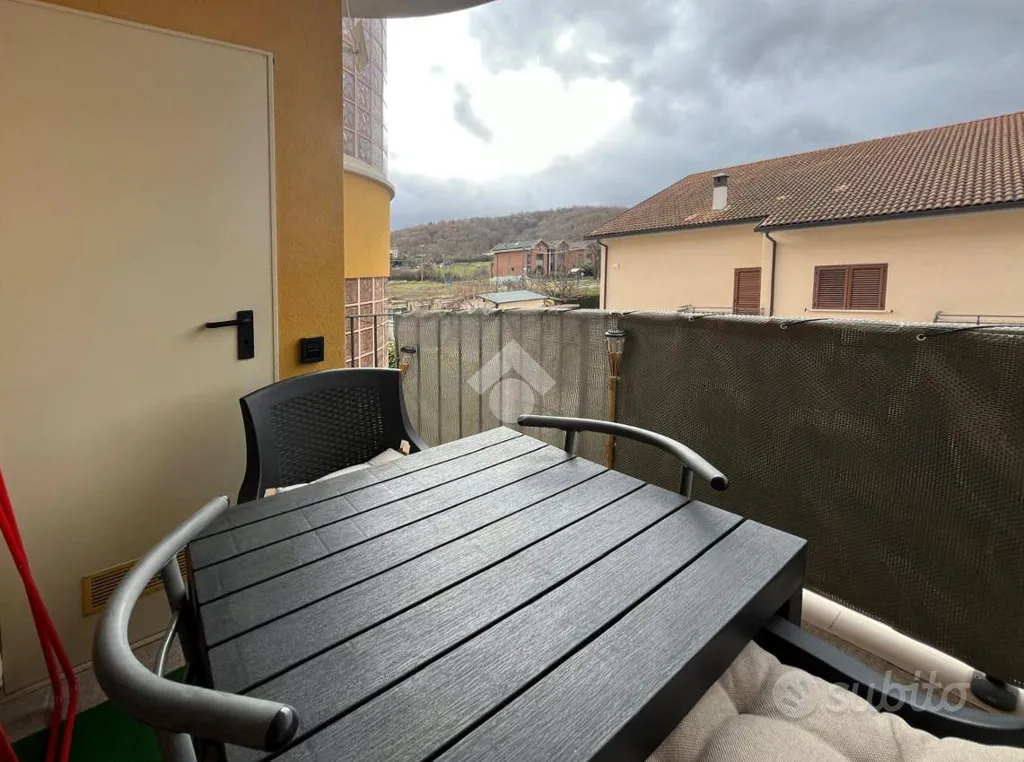 Rõdu - Bright Apartment with Balcony in L'Aquila