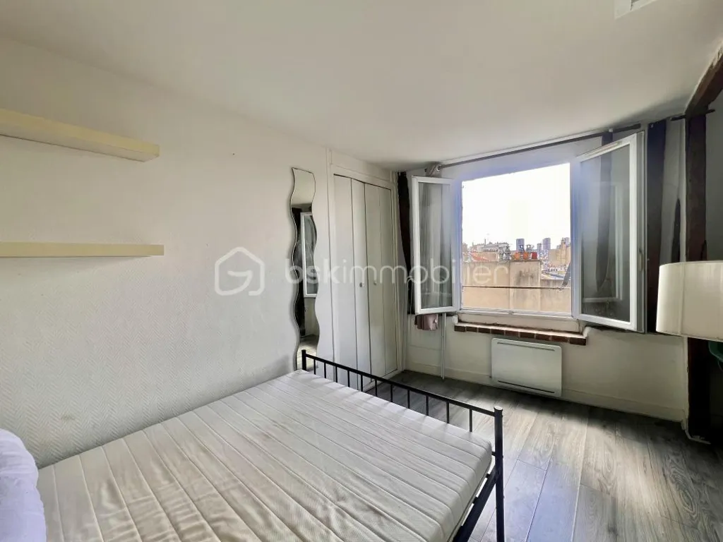Chambres - Appartement T2 Sud avec Vue Dégagée à Paris