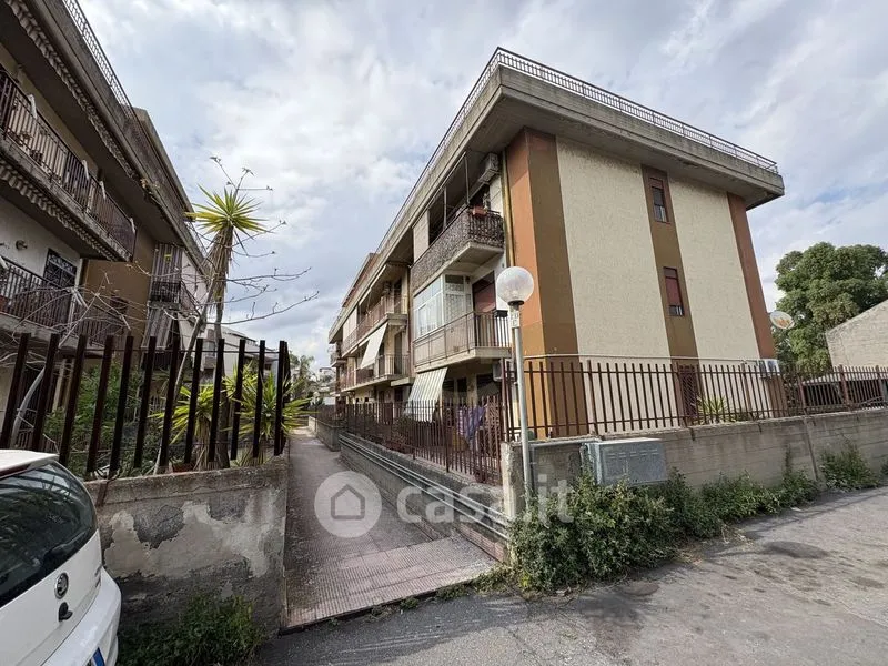 Välivaade - Four-Room Apartment in Quiet Area, Catania