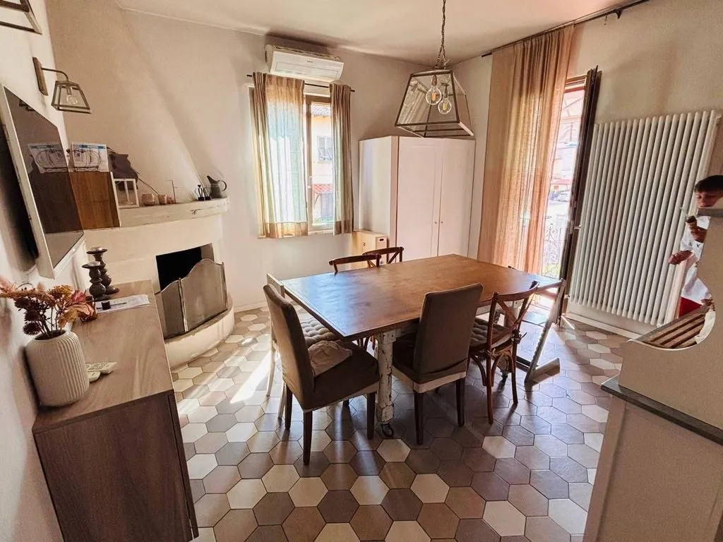 Söögituba - Luxury Villa with Solar Panels in Poggio a Caiano