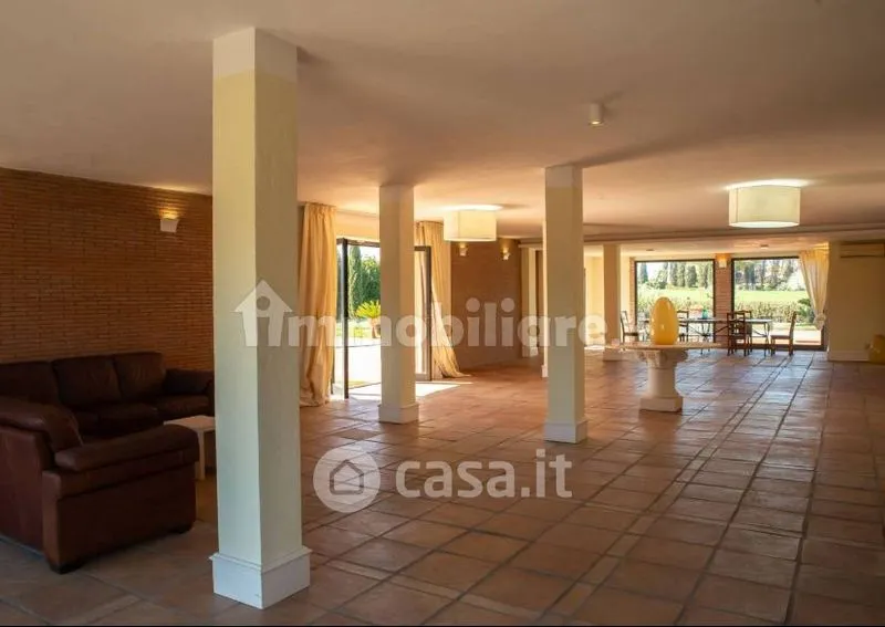 Elutuba - Villa with Pool and Private Park in Latina
