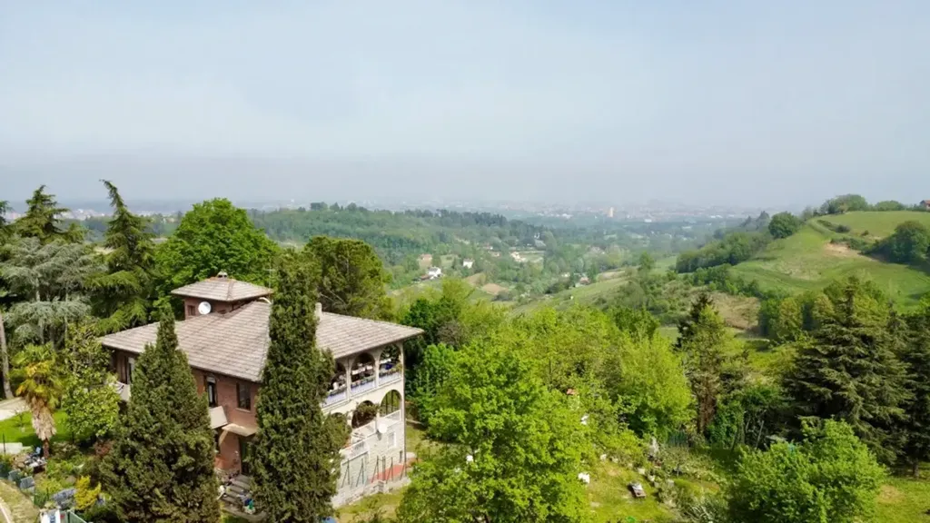 Vue aérienne - Bifurcated Villa with Panoramic Views in Imola