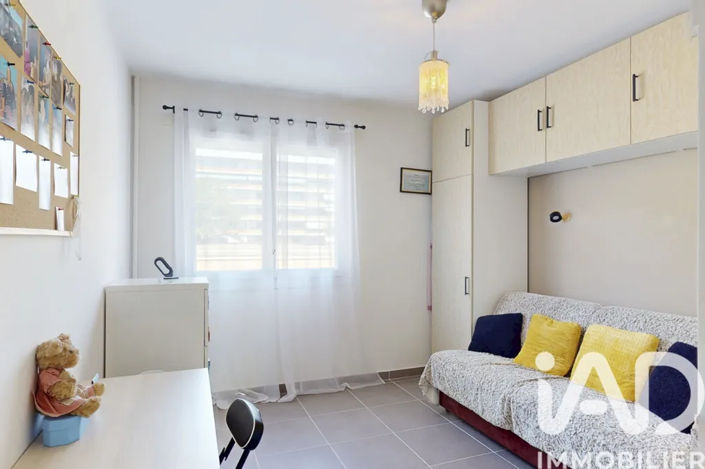 Chambres - Appartement T4 avec Terrasse à La Garde