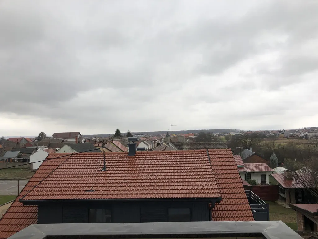 Balcone - Apartment with Terrace in Central Location