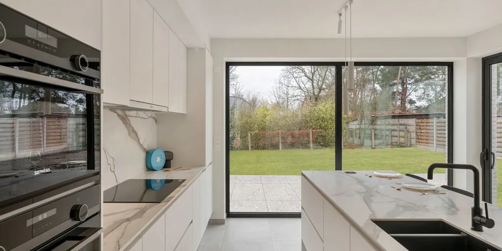 Cuisine - Villa A+ Moderne avec Terrasse à Balen