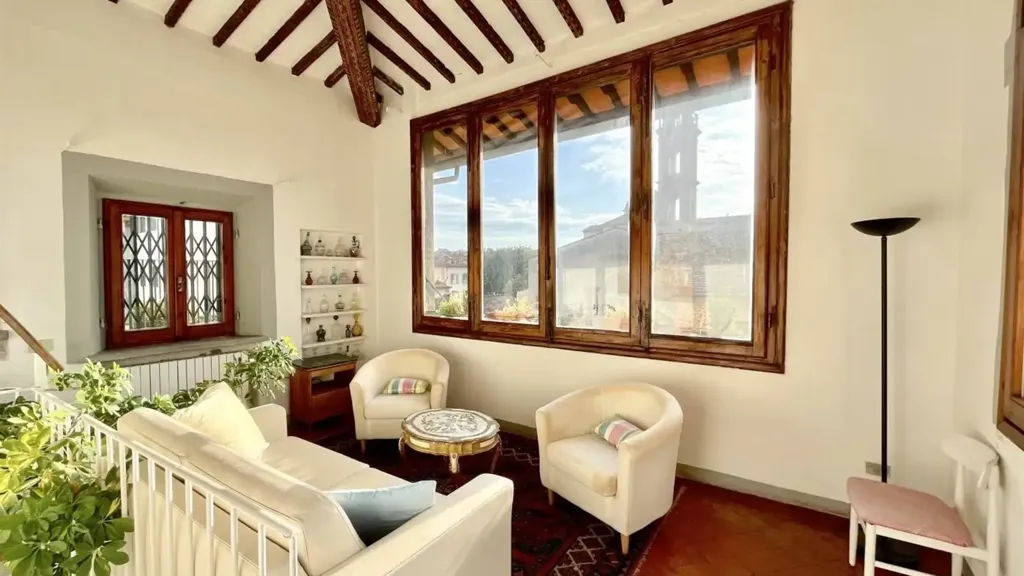 Elutuba - Prestigious Penthouse in Florence