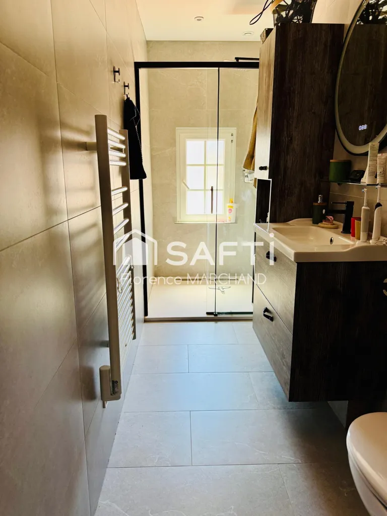 Vannitoad - Renovated Townhouse with Terrace in Saint-Porchaire Centre