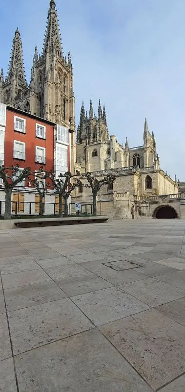1-Bed Apartment with Balcony in Burgos Centre