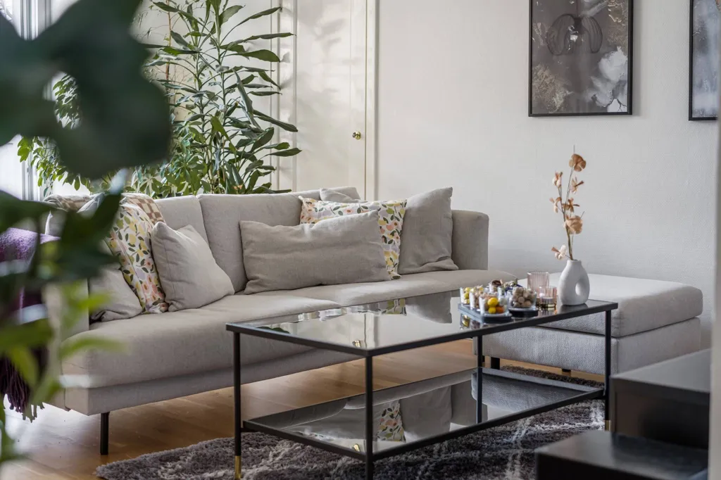 Living Room - Renovated Apartment with Balcony in Örebro