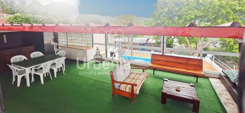 Terrass - 5-Bedroom House with Pool in Niàgara Parc