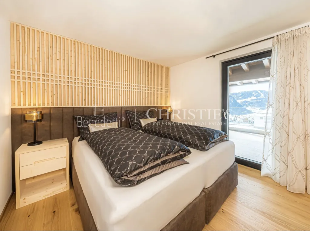 Schlafzimmer - Luxury Chalet with Private Pool in Gröden