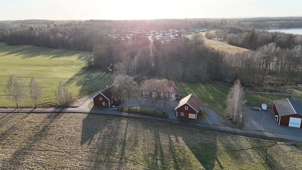 Õhuvaade - Renovated Rectory with Lake View in Ransberg