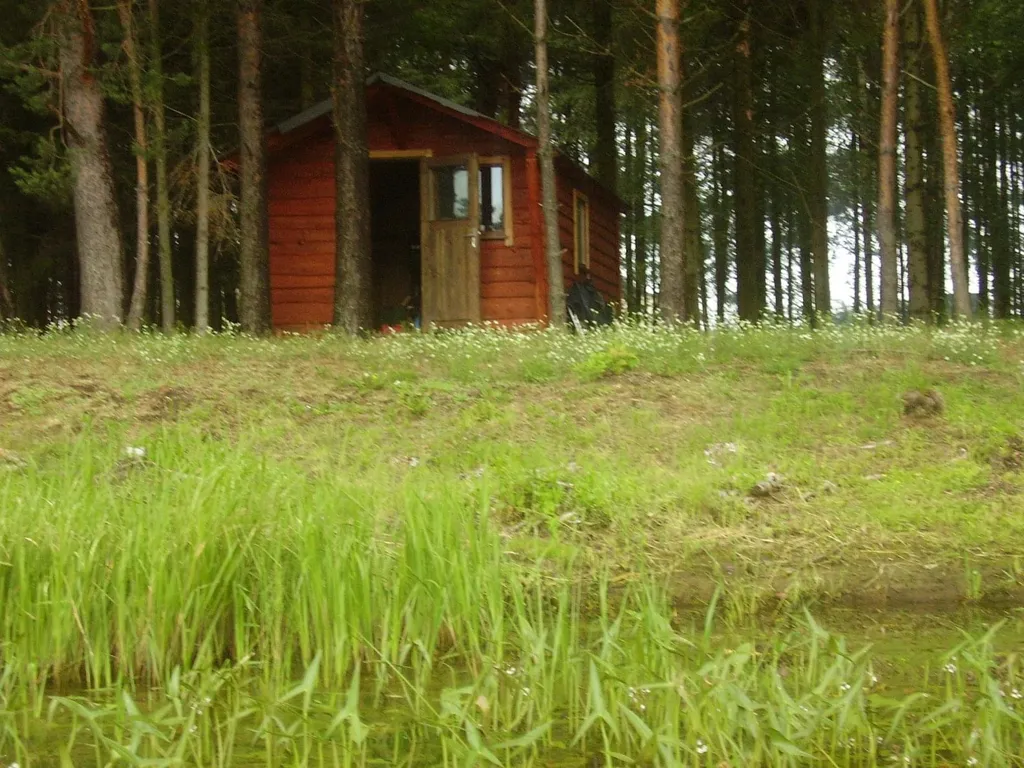 Esterno - Agricultural Land with Water Border in Mustvee
