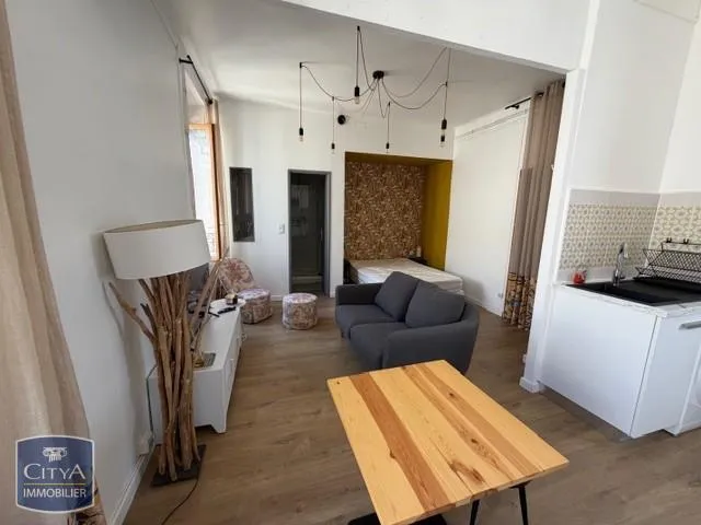 Elutuba - Meubled Studio with View in Nîmes