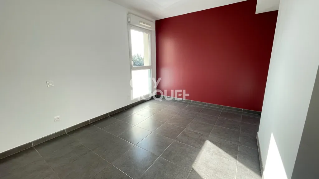 Toad - Flat with Terrace in Perpignan
