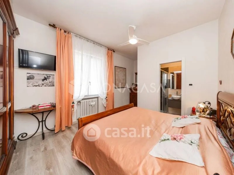 Chambres - Trilocale with Balcony in Bologna