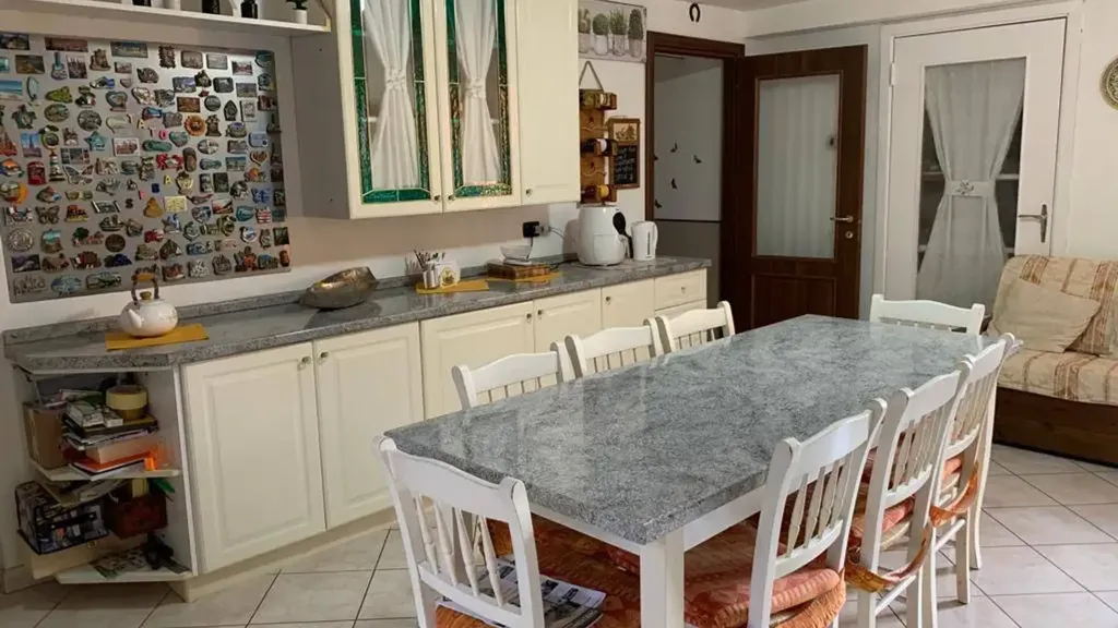 Dining Room - Villa with Garden near Vigevano