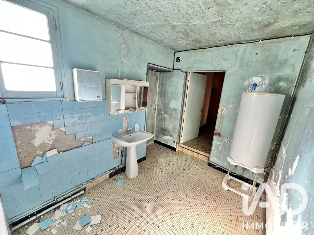Salles de bain - Maison de Campagne à Rénover à Champniers