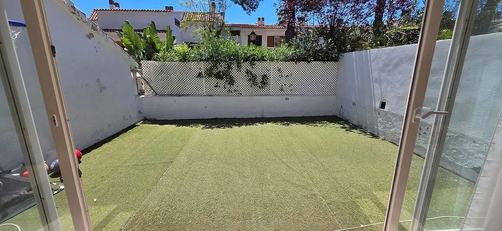 Aed - Semi-Detached House with Pool in Rocafort