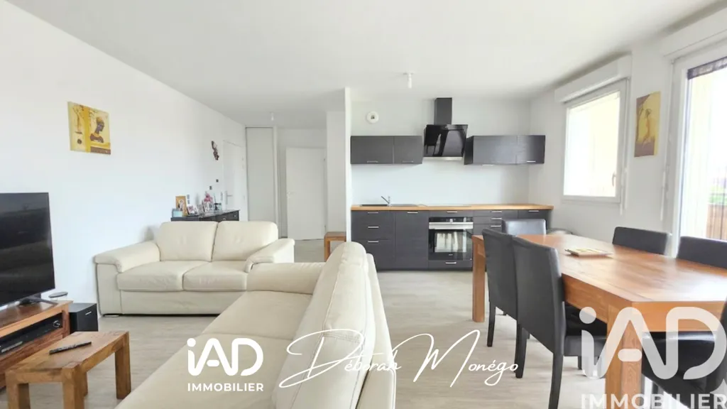 Séjour - Appartement avec Balcon et Parking à Limay