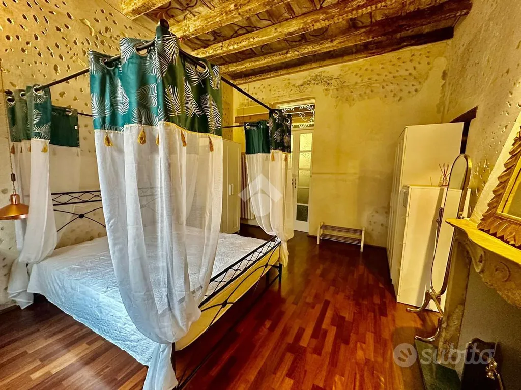 Magamistoad - Historic 2-Bedroom Apartment in Martinengo