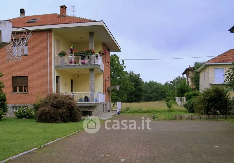 Extérieur - Four-Room Apartment with Garden in Mathi