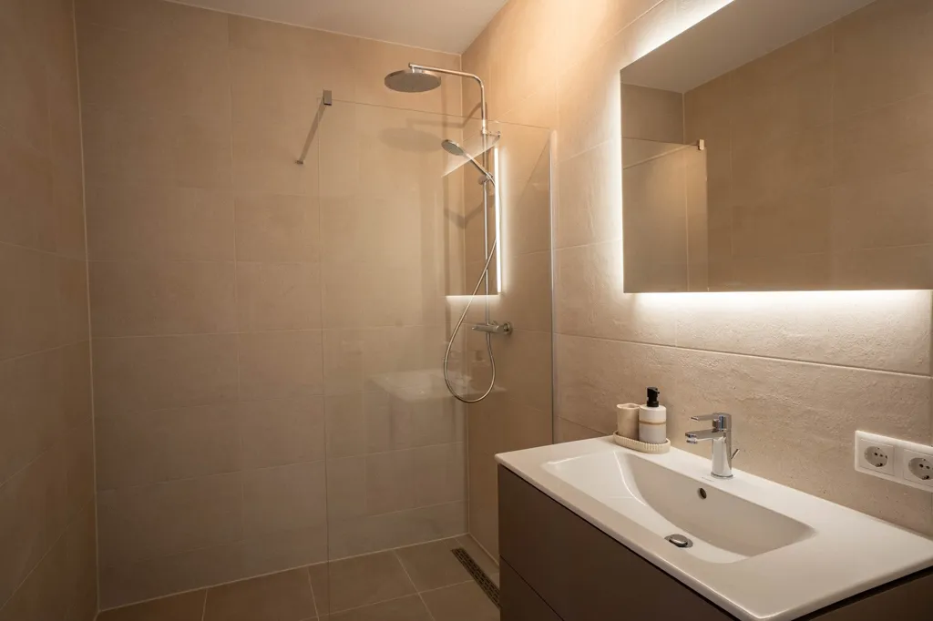 Bathrooms - Fully Furnished 2-Bed Apartment in Hoofddorp