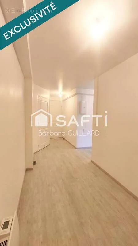 Stanze - Professional Space with Balcony in Saint-Raphaël