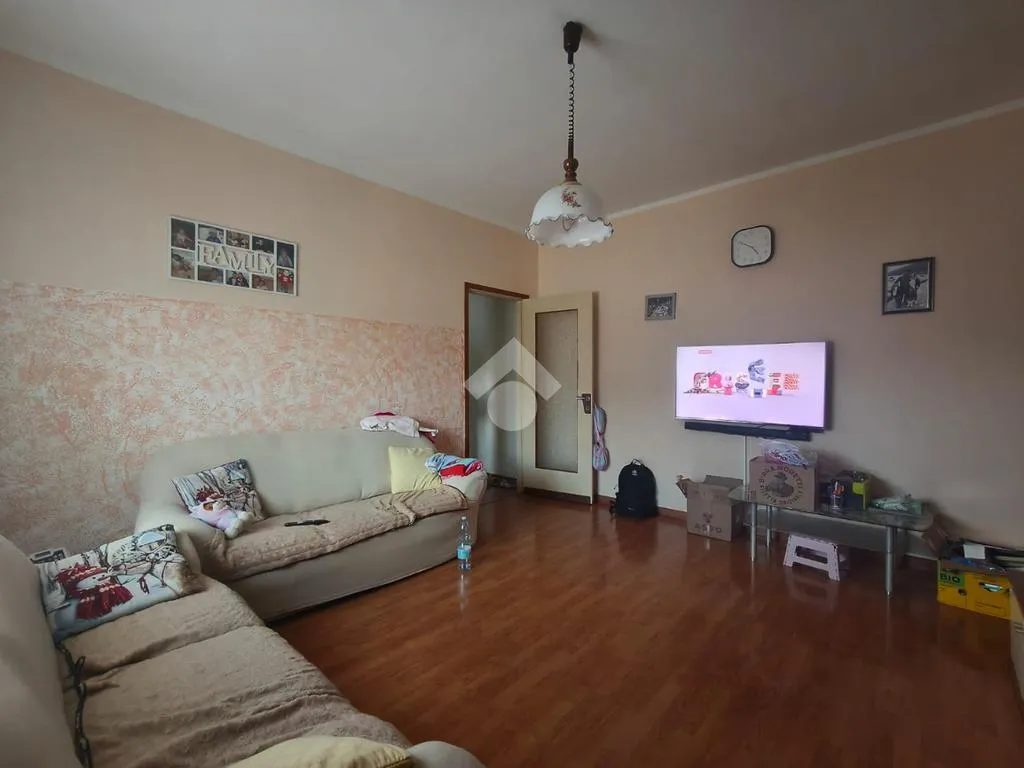 Elutuba - 3-Room Apartment with Laundry Box in Palazzolo sull'Oglio