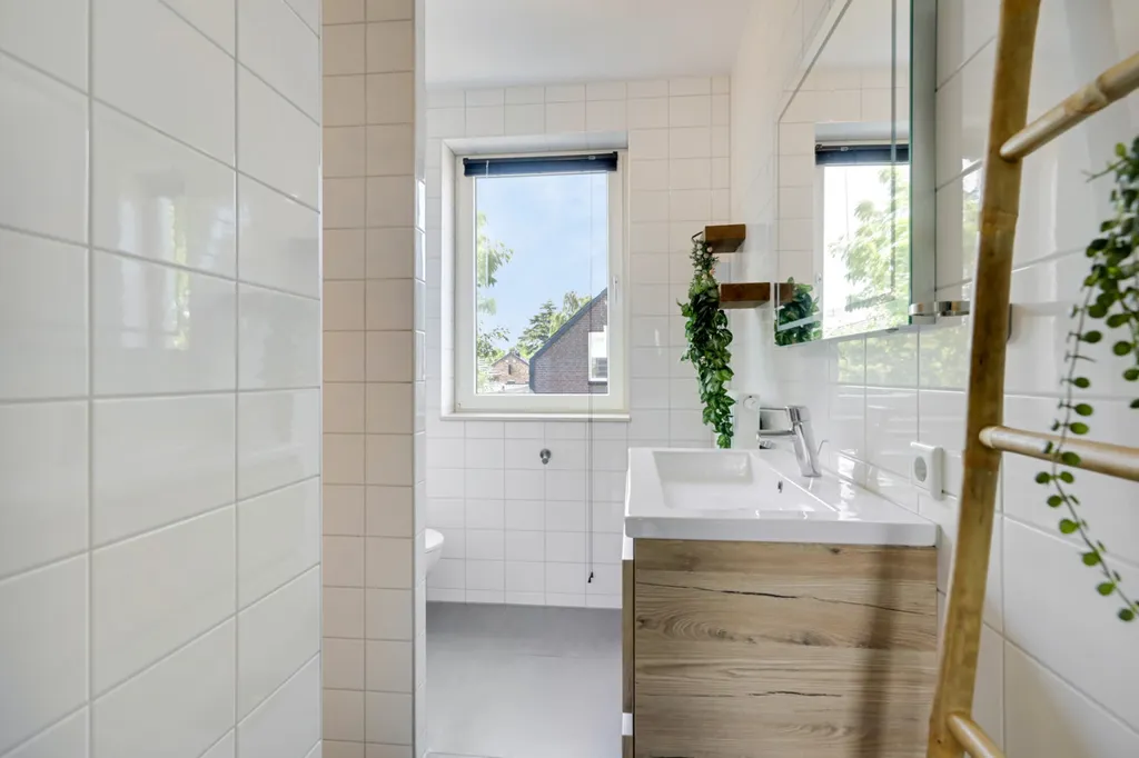 Salles de bain - Corner House with Garden in Overasselt