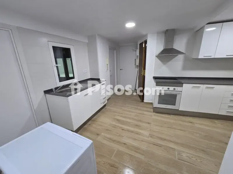 Cuisine - Student-Friendly Flat with Balcony in Lleida