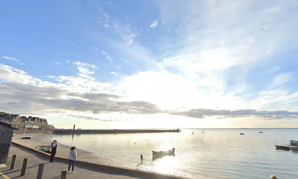Buildable Land near Cancale Beaches