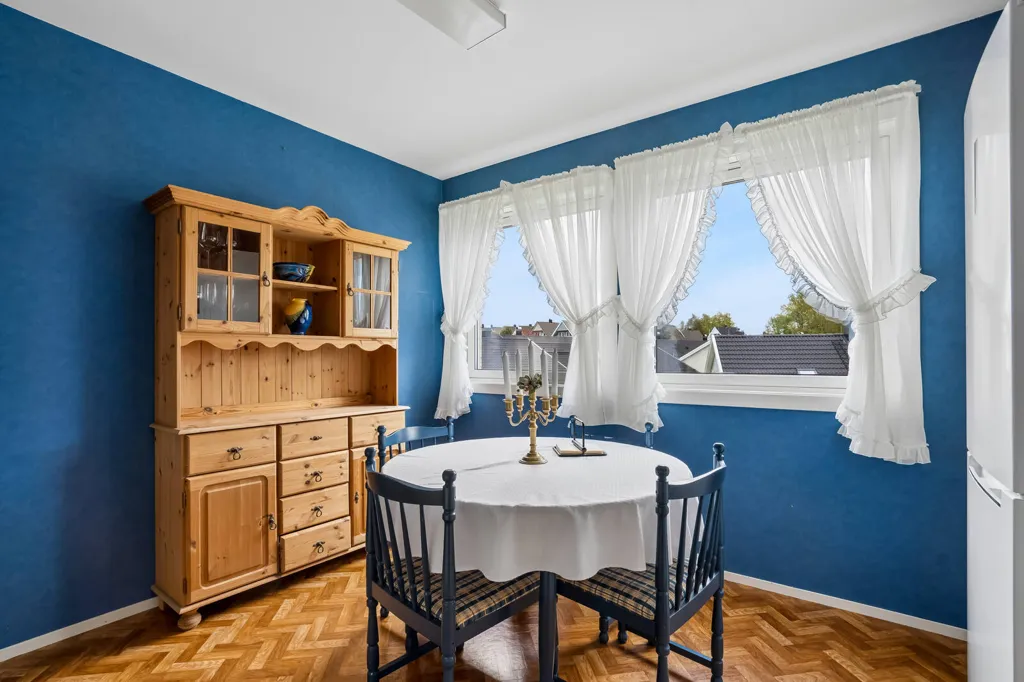 Söögituba - Apartment with Balcony in Larvik