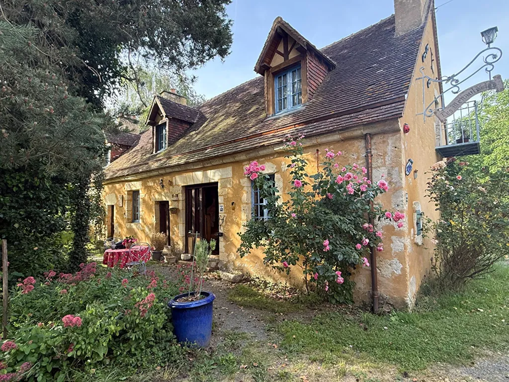 Extérieur - Maison Ancienne avec Terrain Clos près de Chartres
