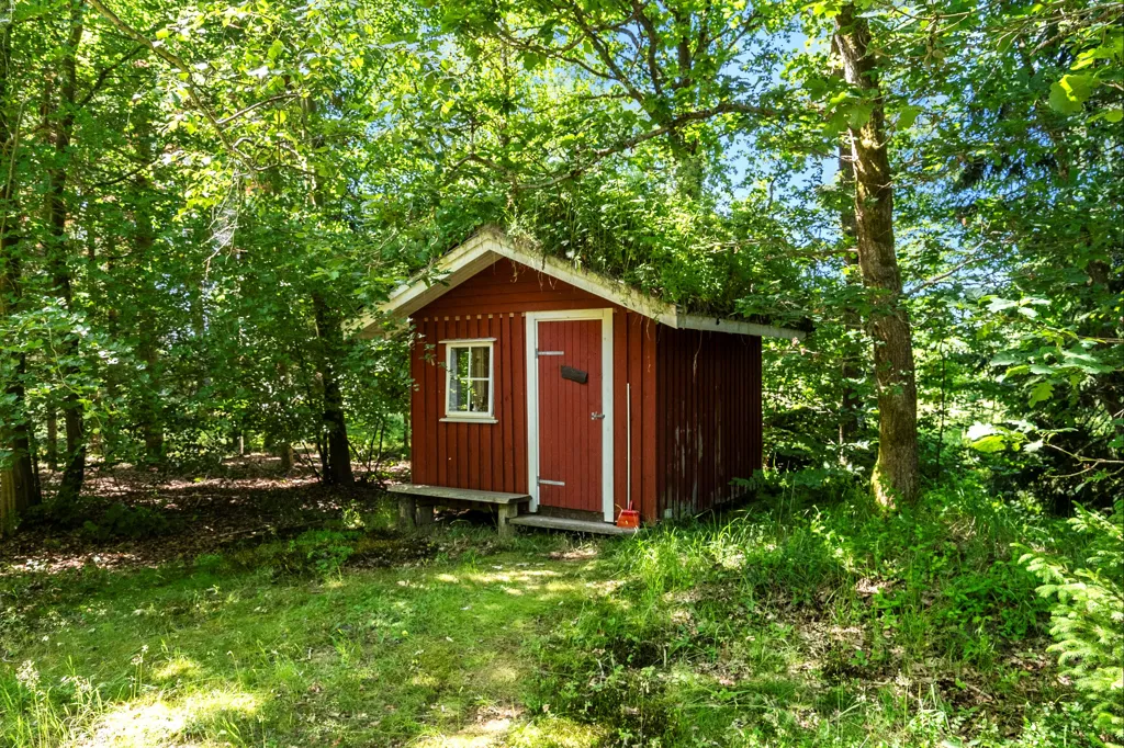 Garden - Holiday Home with Large Garden in Sejs-Svejbæk