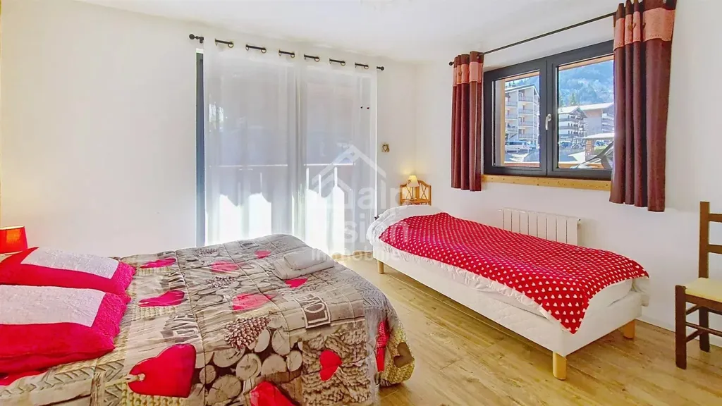 Chambres - Appartement Neuf avec Balcon et Vue Montagne à Châtel