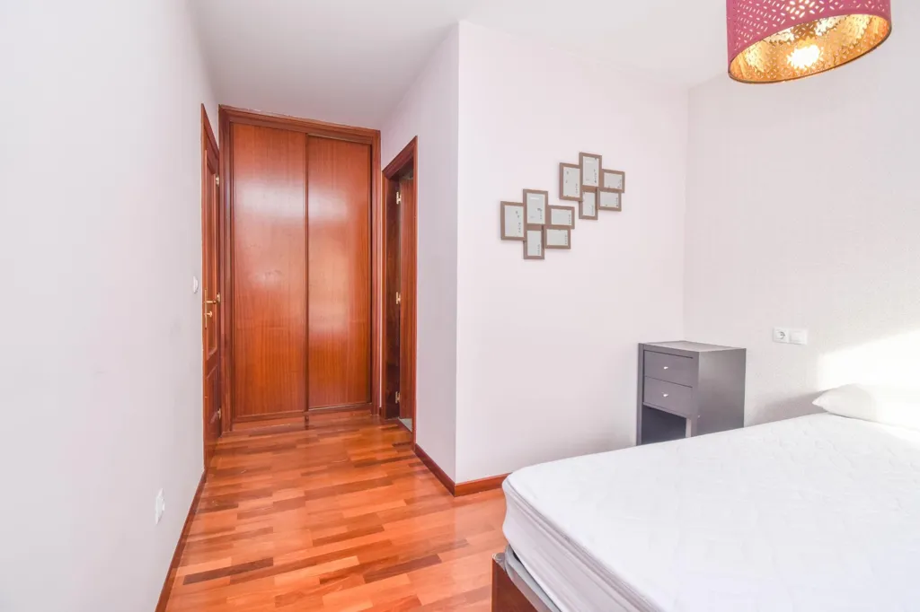 Chambres - Letting Flat with Terrace in O Burgo Centre