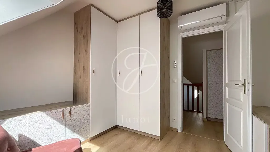 Toad - Renovated House with Pool in Hem