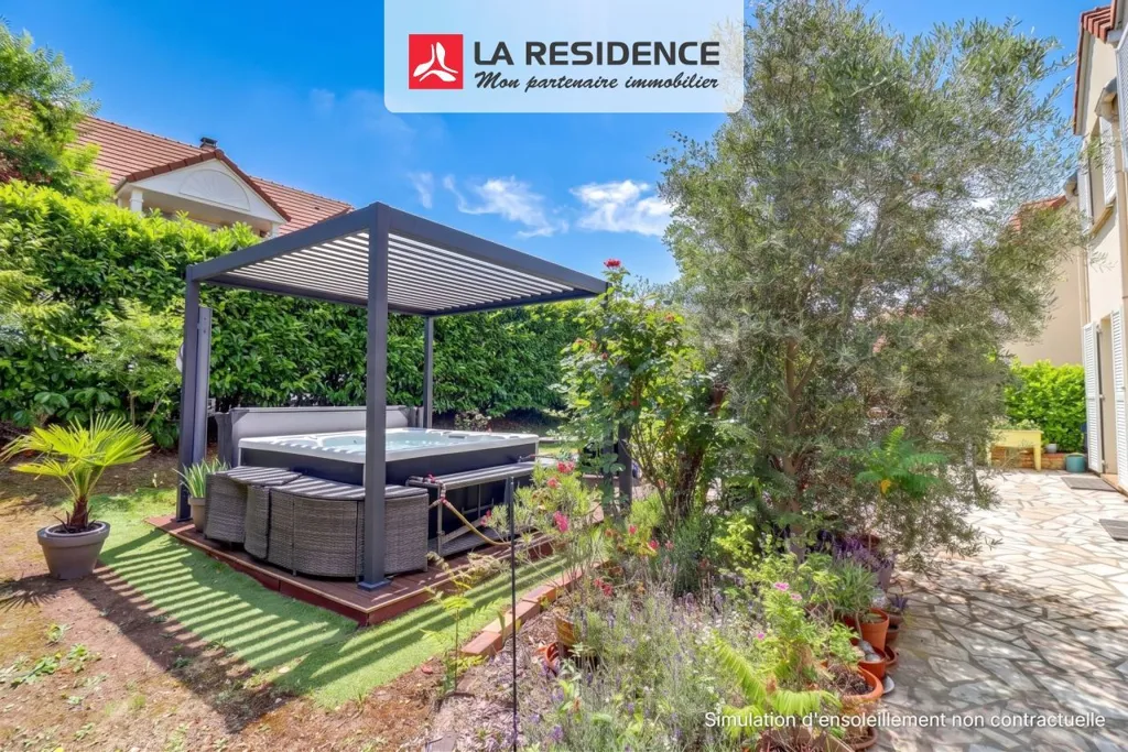 Jardin - Maison avec Terrasse et Jacuzzi à Verneuil-sur-Seine