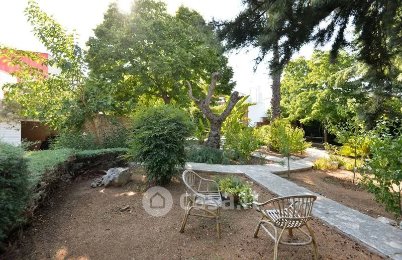 Giardino - Modern Villa with Garden in Torricella