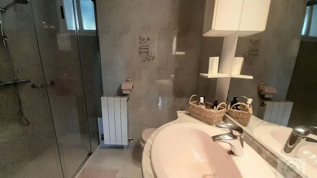 Salles de bain - Apartment with Terrace and Balcony in Txurdinaga