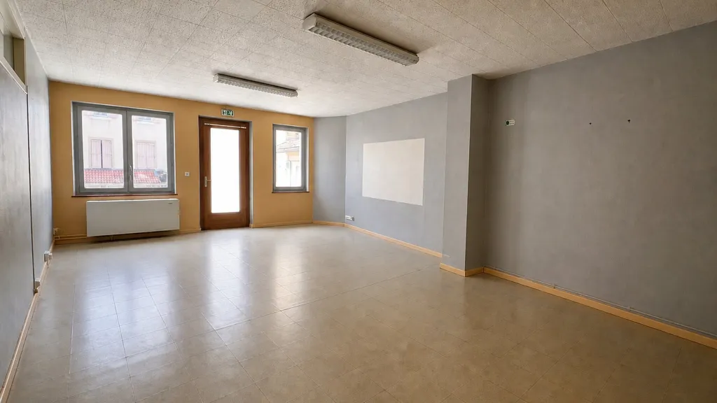 Pièces - Duplex Potentiel avec Accès Indépendant à Angers