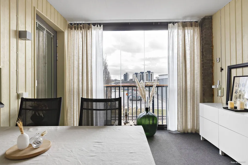 Dining Room - Modern Apartment with Balconies in Örebro